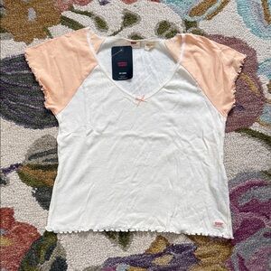 Levi's Women's Short Sleeve White and Peach Tee